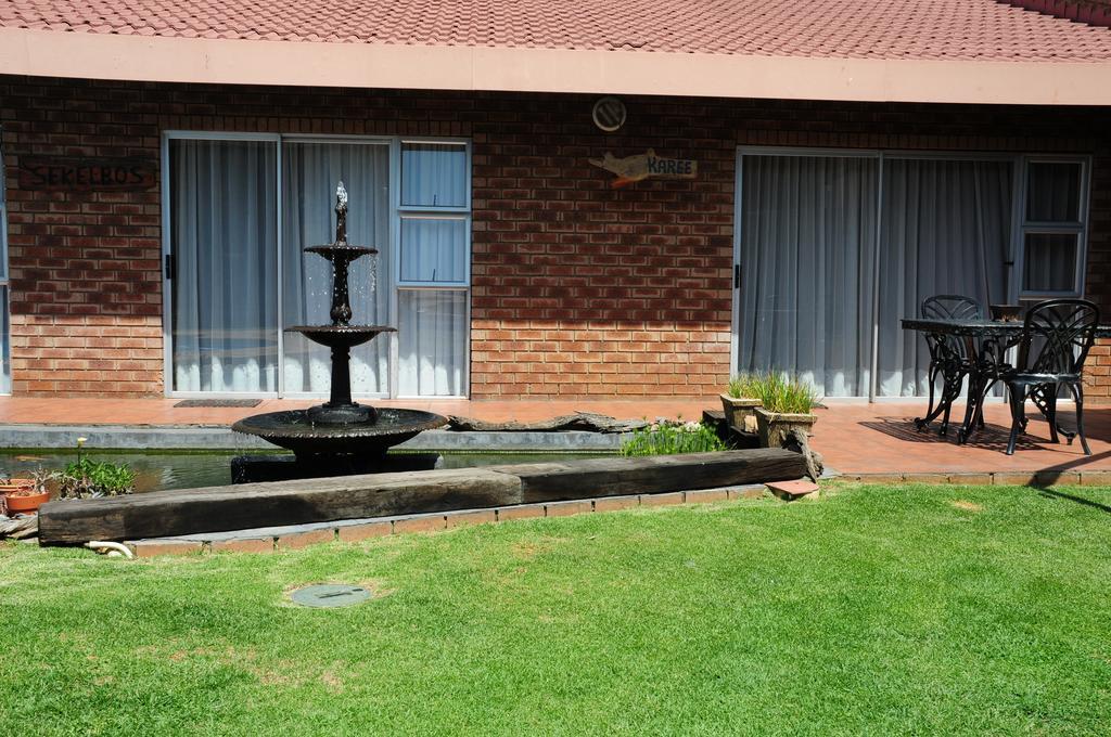Asante Guest House Vanderbijlpark Exterior foto