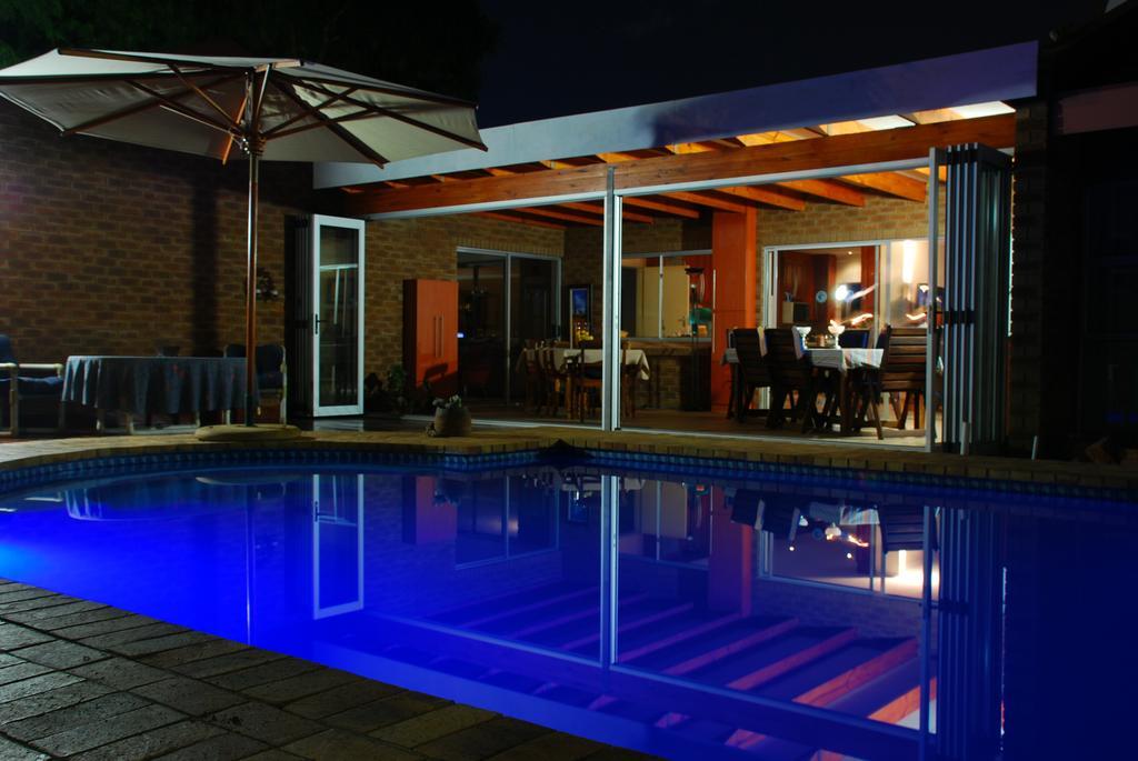 Asante Guest House Vanderbijlpark Exterior foto